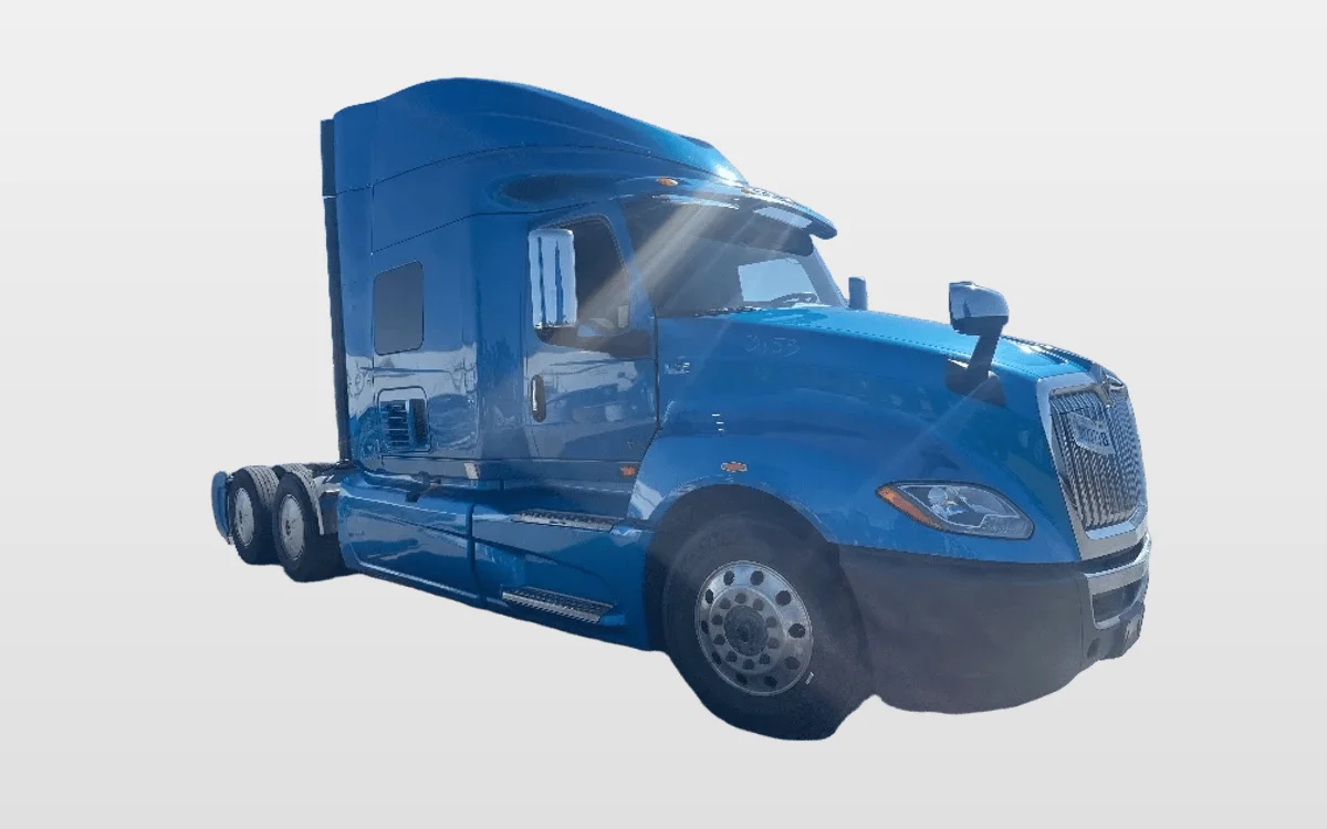 2020 International LT - image 1