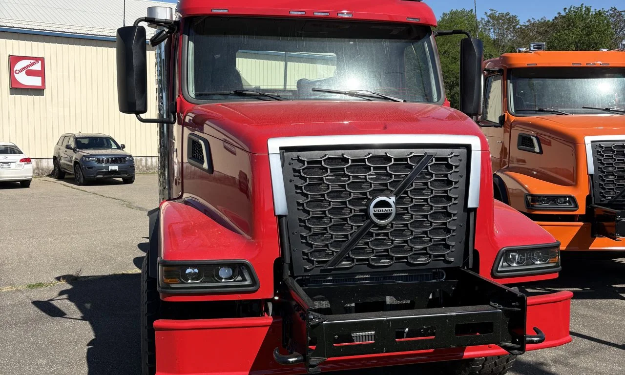 2026 Volvo VHD 300 in Elmira, NY — photo 7