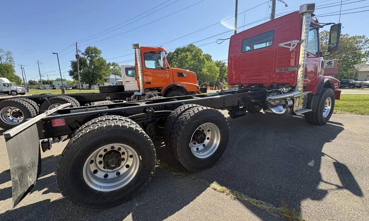 2026 Volvo VHD 300 in Elmira, NY — photo 5