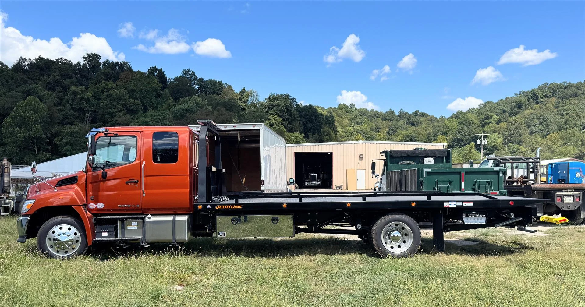 2025 Hino in London, OH — photo 27