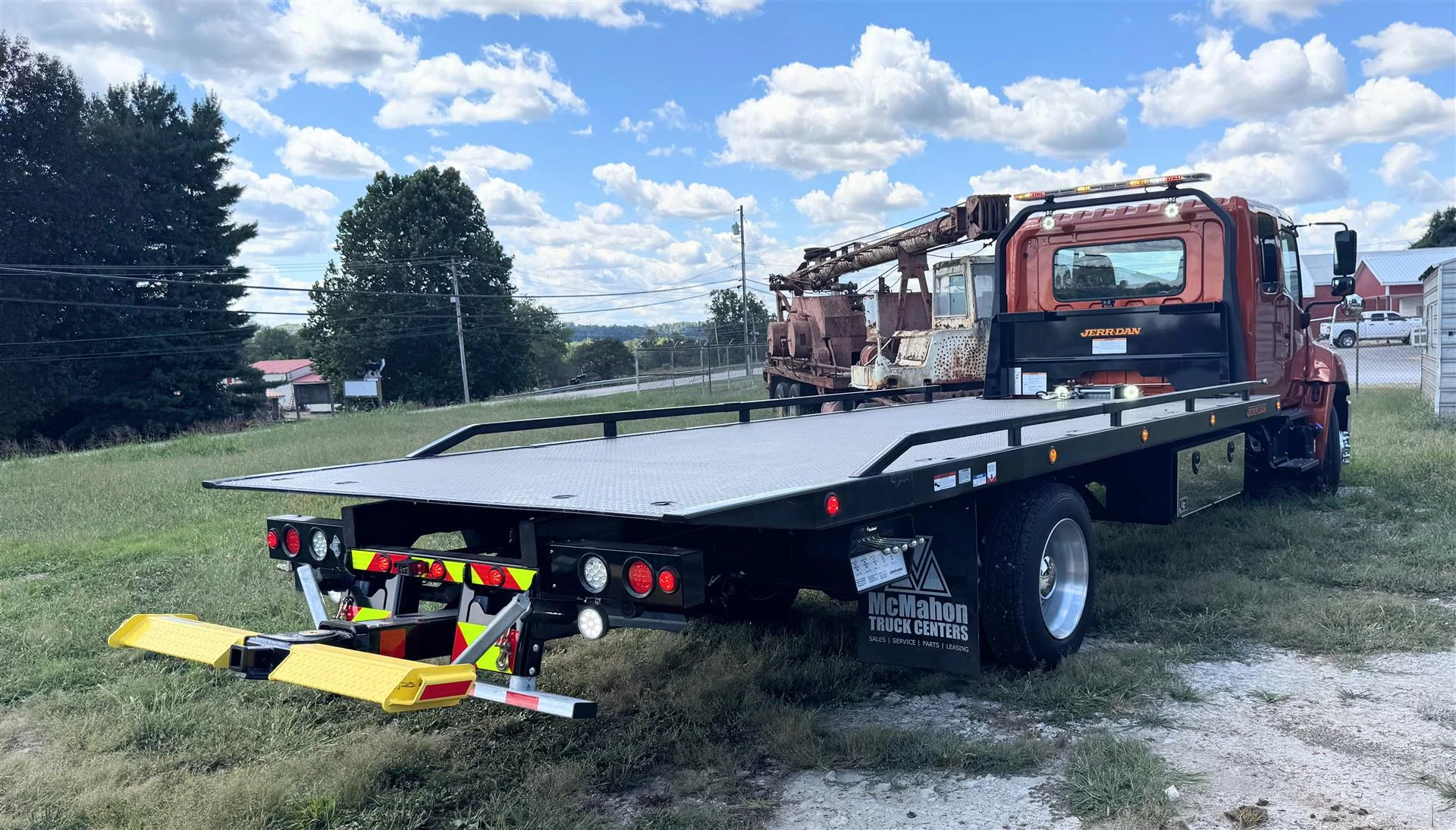 2025 Hino in London, OH — photo 30