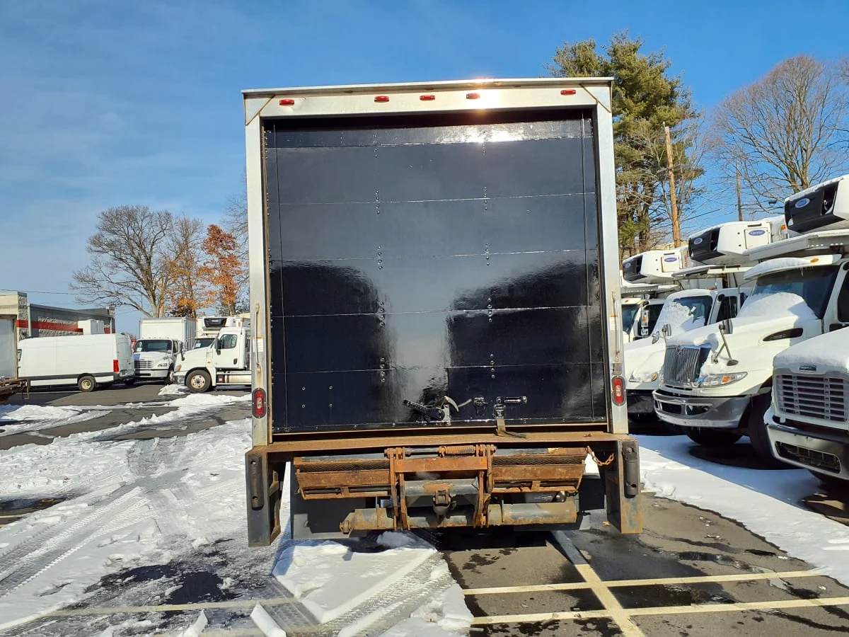 2019 Isuzu NQR - image 5