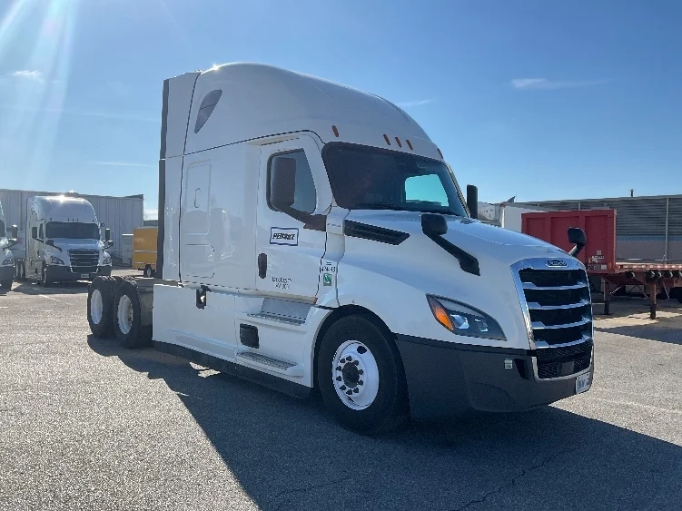 2022 Freightliner Cascadia in Decatur, AL