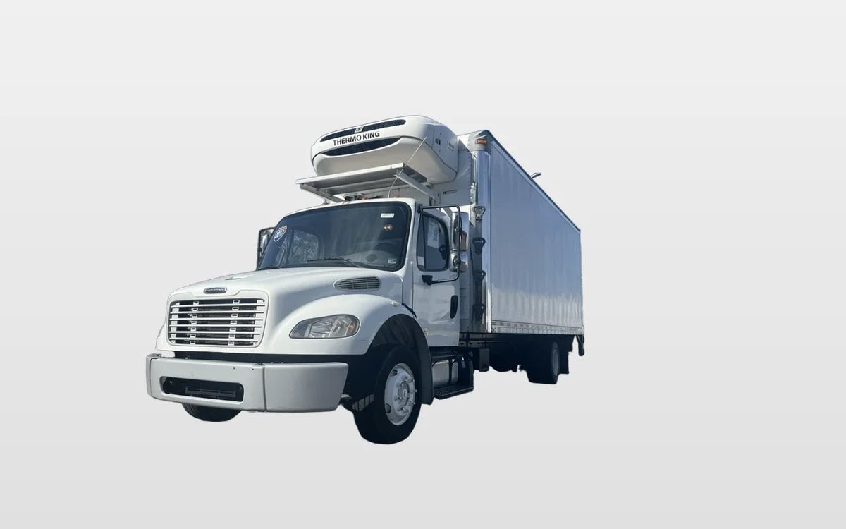 2017 Freightliner M2 106 - image 1