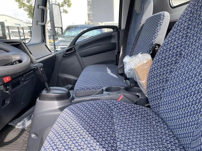 2026 Isuzu NQR — photo 13