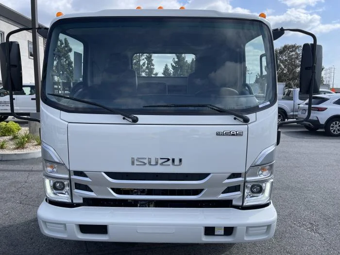 2026 Isuzu NQR — photo 8