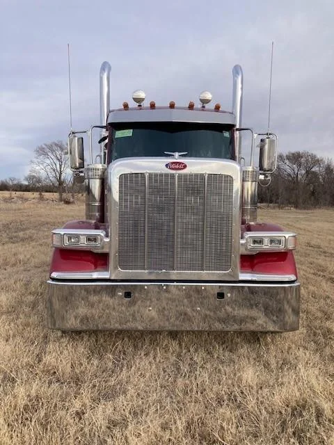 2027 Peterbilt 589 in Grand Island, NE — photo 11