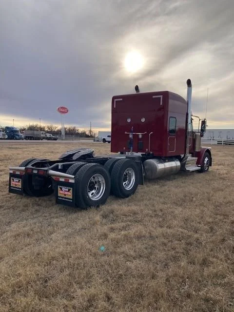 2027 Peterbilt 589 in Grand Island, NE — photo 8