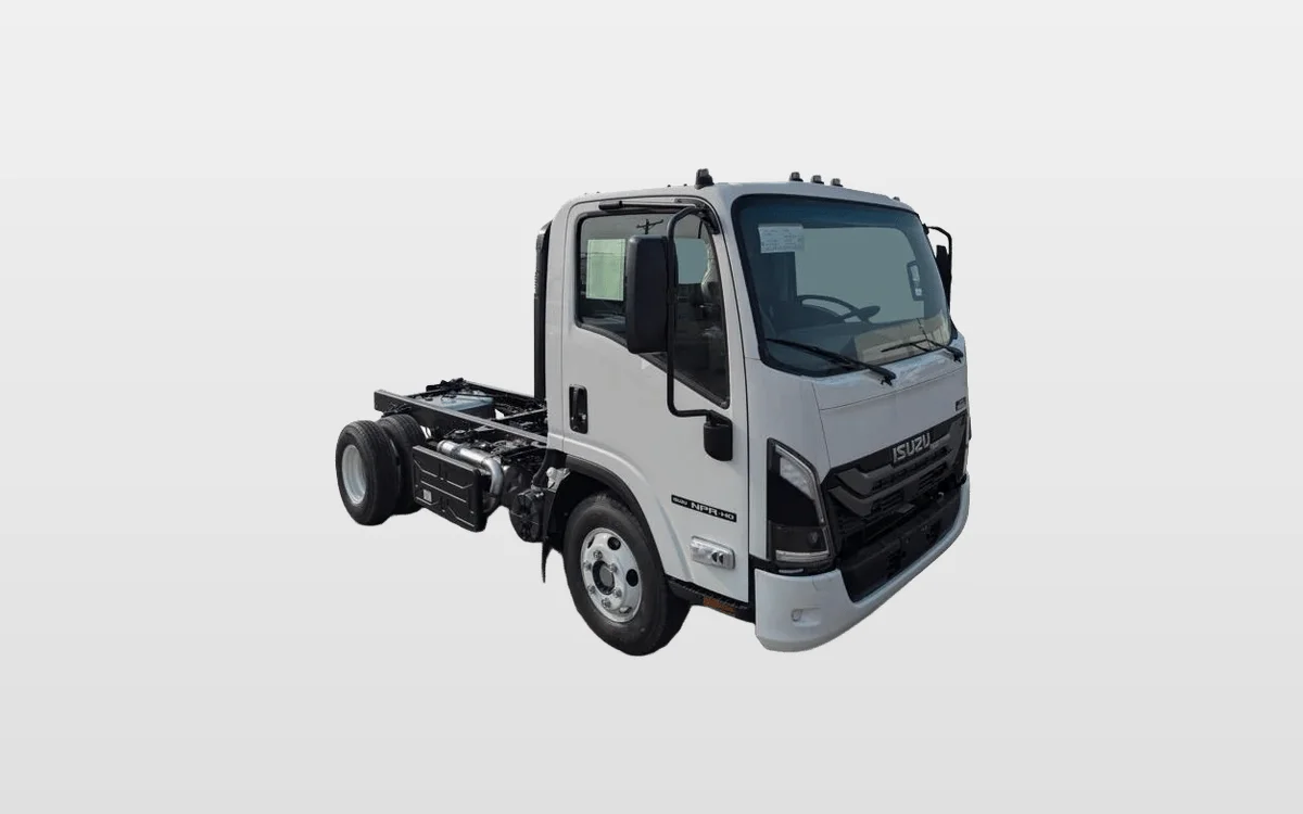 2025 Isuzu NPR - image 1