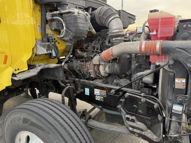 2021 Peterbilt 579 in Springville, UT — photo 9
