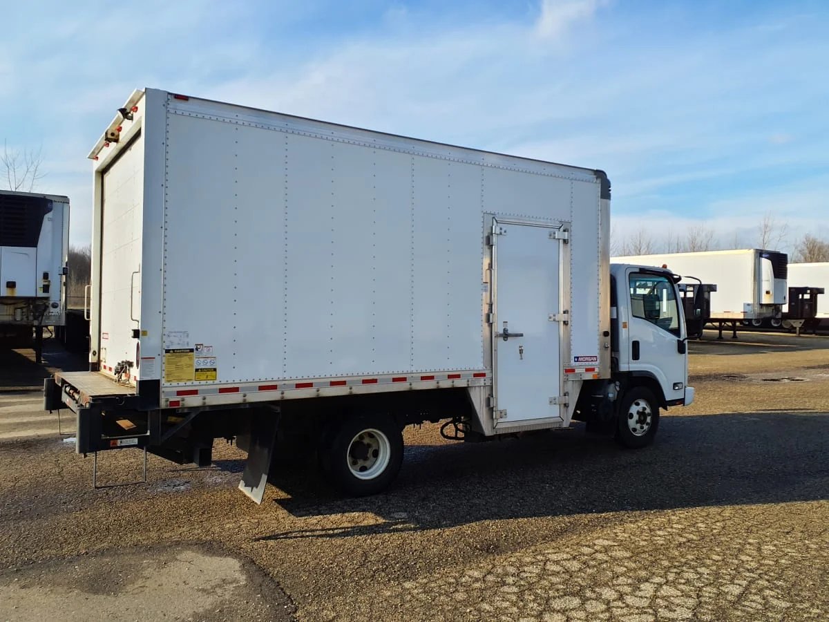 2020 Isuzu NPR - image 4