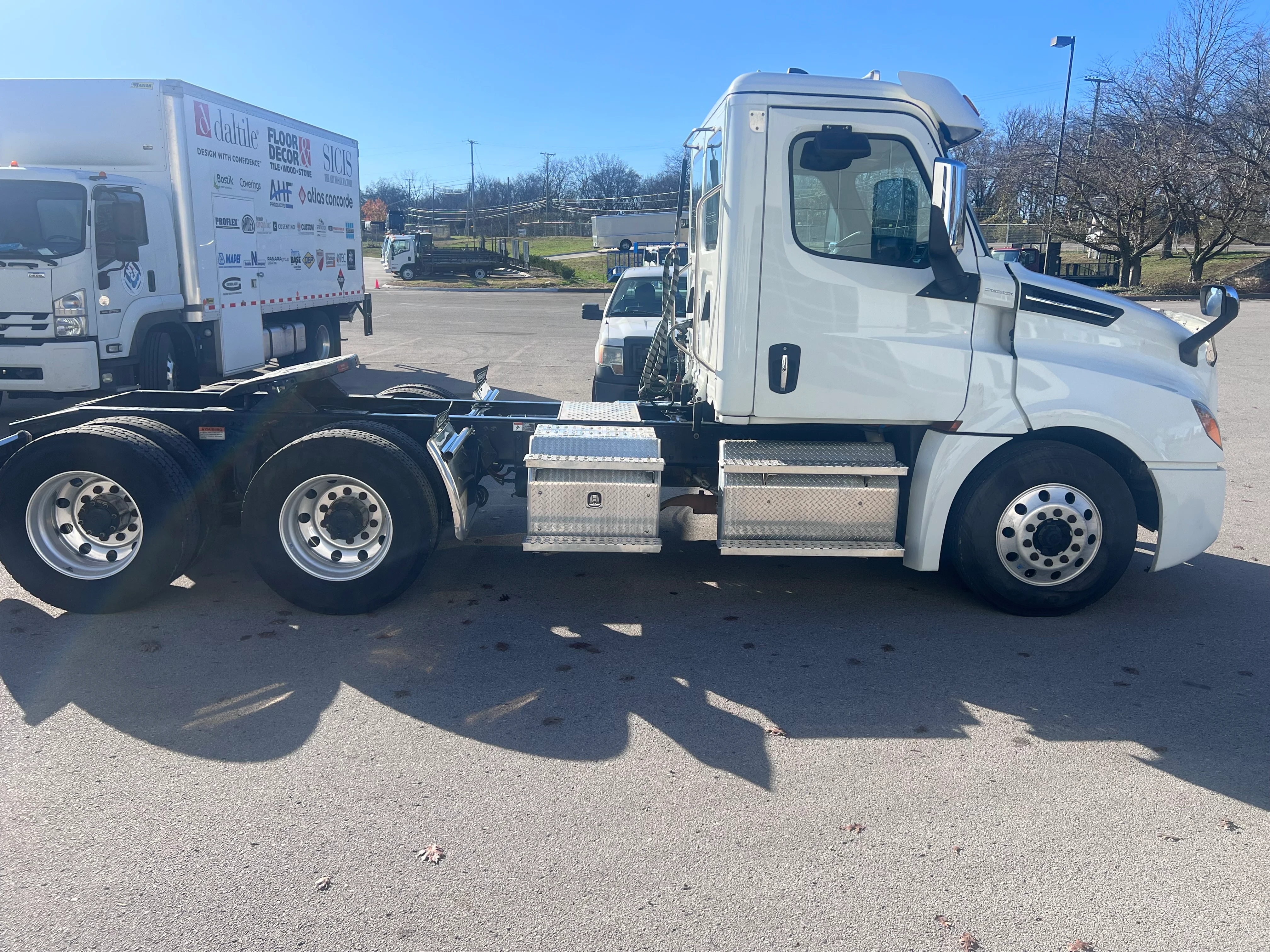 2023 Freightliner Cascadia in Nashville, TN — photo 6
