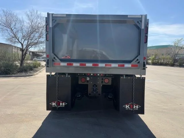 2026 Peterbilt 548 - image 7