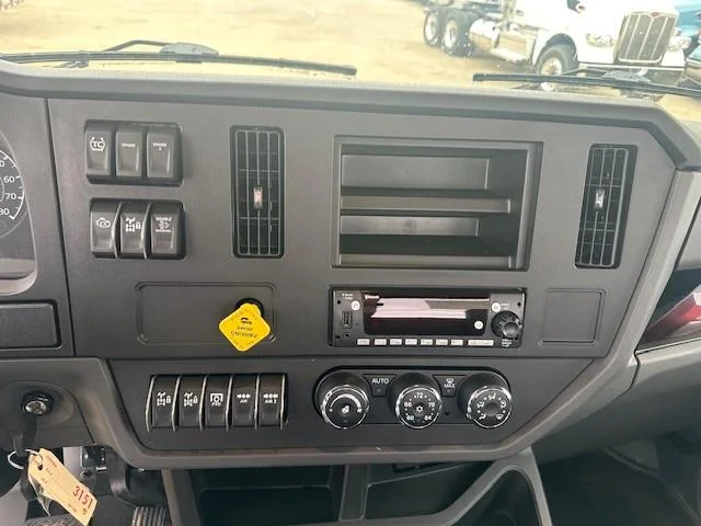 2026 Peterbilt 548 - image 37