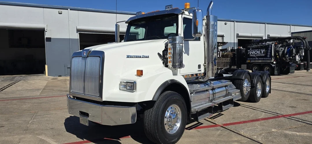 2021 Western Star 4900 in Irving, TX