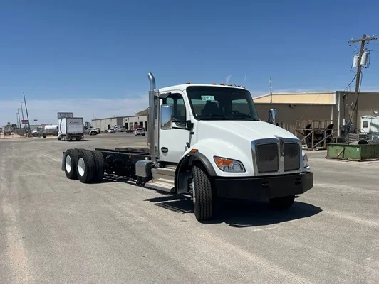 2027 Kenworth T480