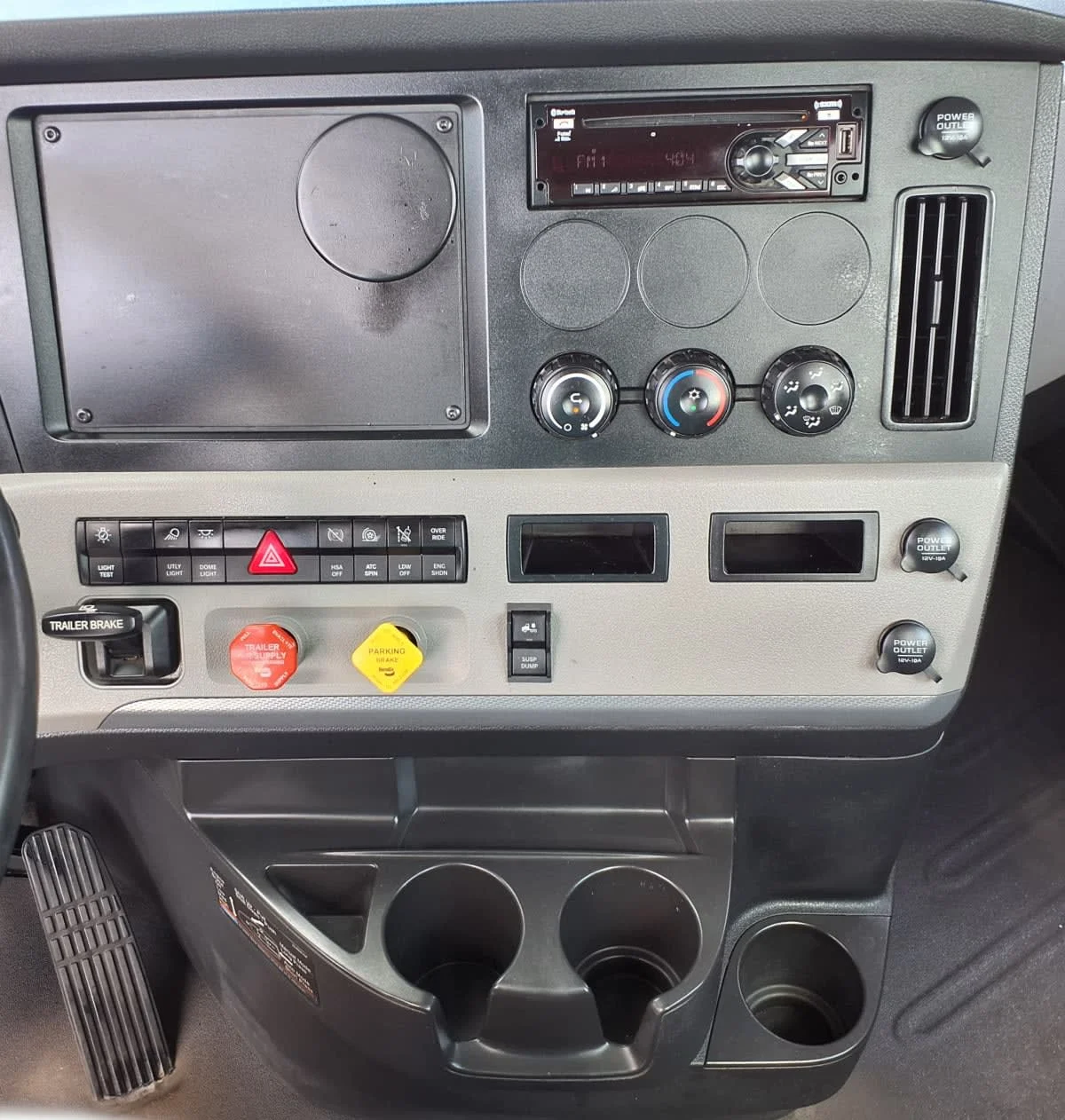 2020 Freightliner Cascadia in Memphis, TN — photo 10