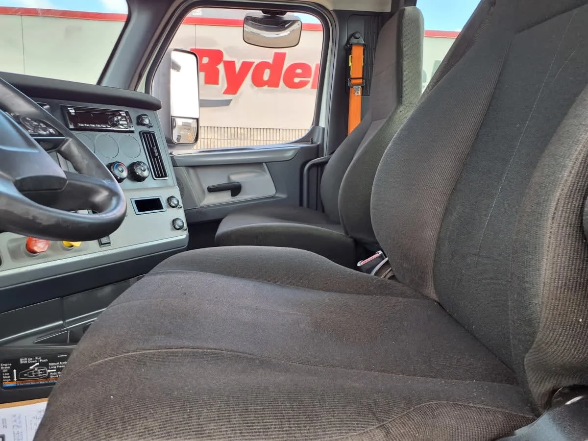 2020 Freightliner Cascadia in Memphis, TN — photo 7