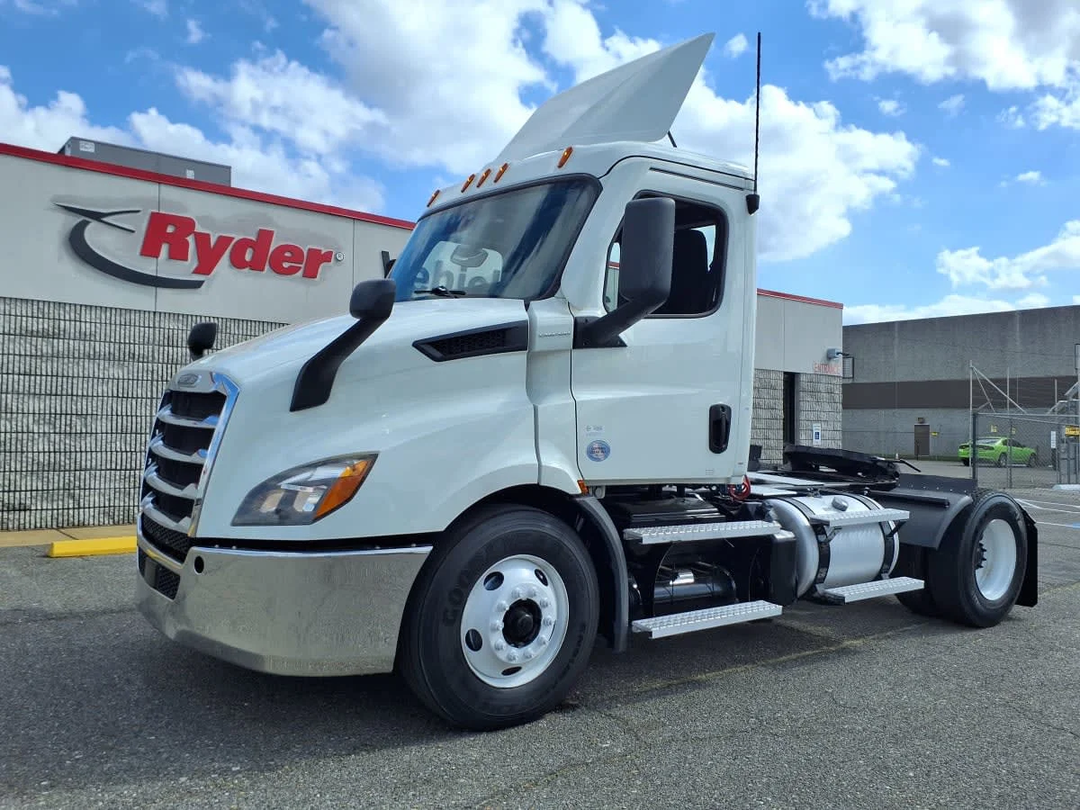 2020 Freightliner Cascadia in Memphis, TN