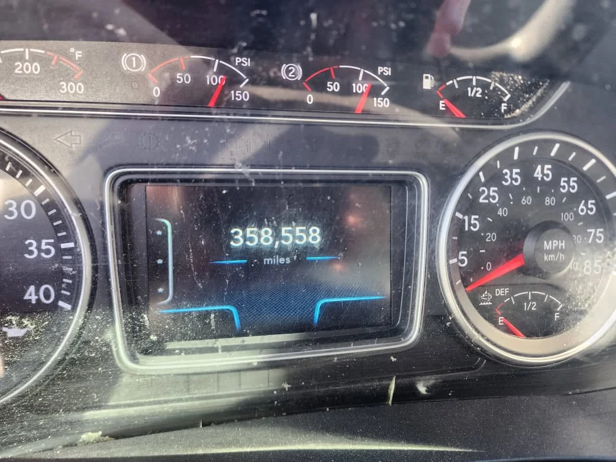 2020 International MV - image 11