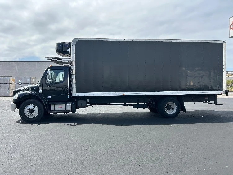 2020 Freightliner eM2 in Torrance, CA — photo 4