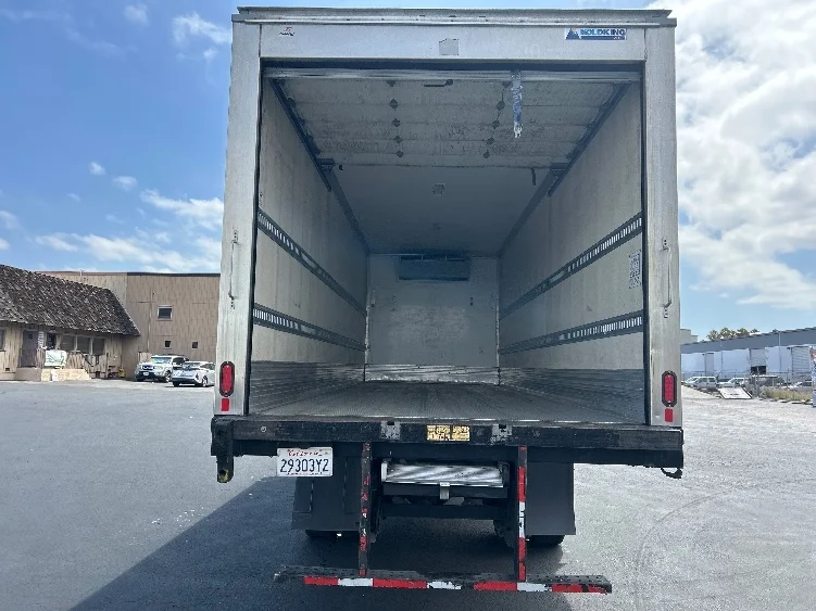 2020 Freightliner eM2 in Torrance, CA — photo 8
