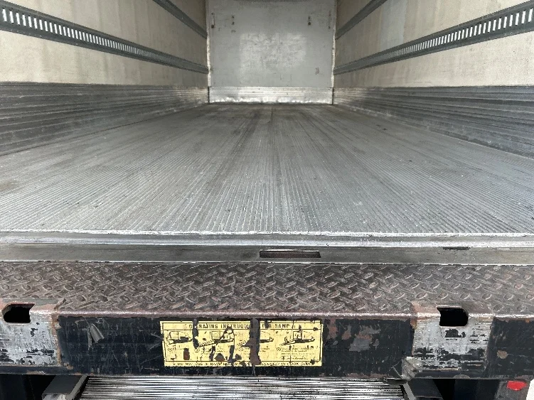 2020 Freightliner eM2 in Torrance, CA — photo 10