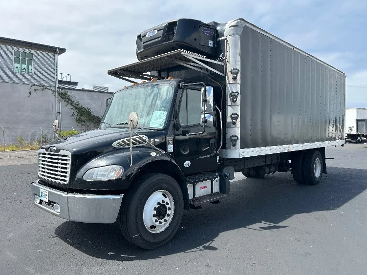 2020 Freightliner eM2 in Torrance, CA — photo 3