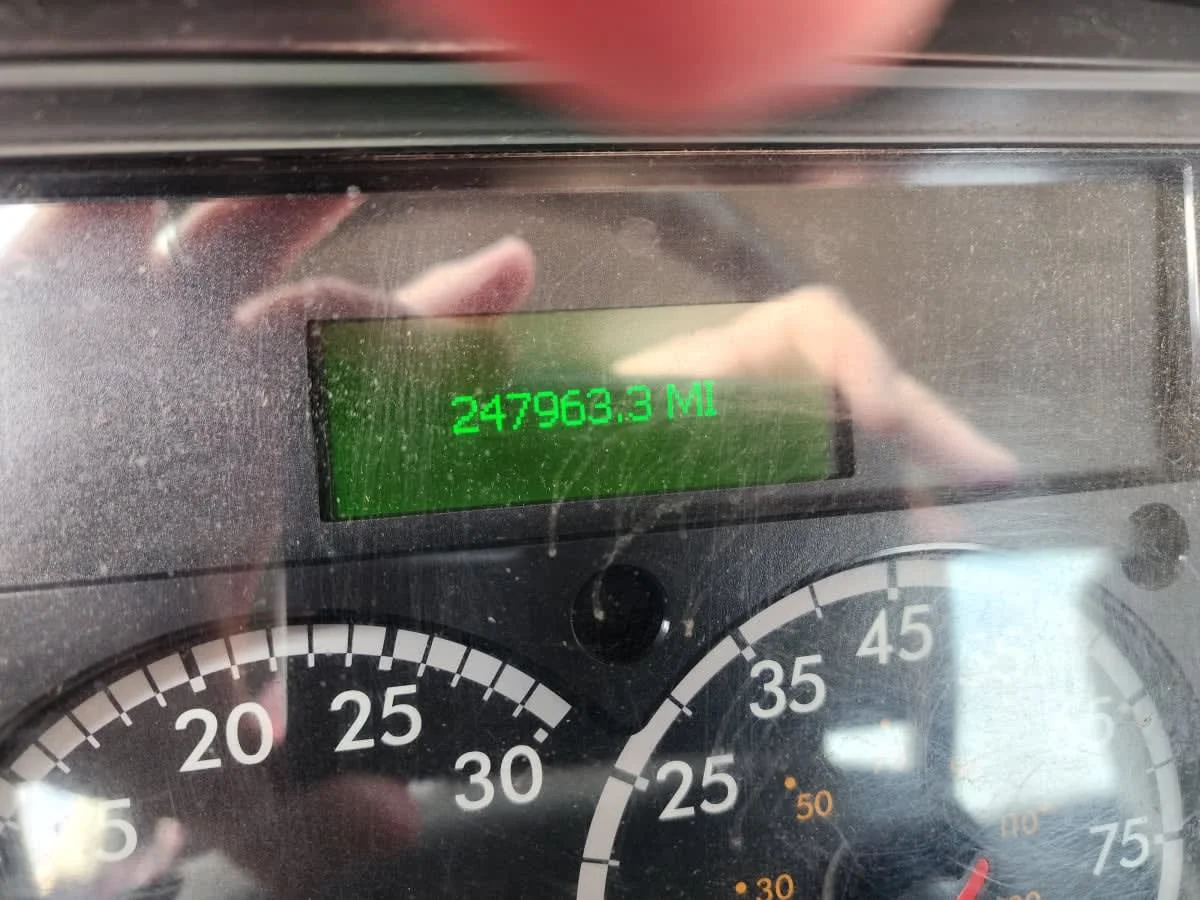 2019 Freightliner M2 106 - image 9