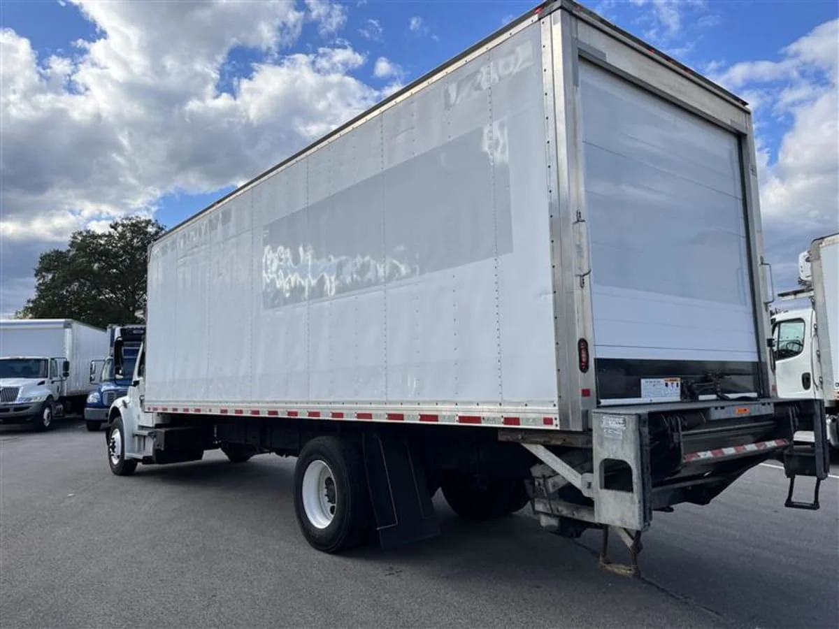 2018 Freightliner M2 106 - image 6