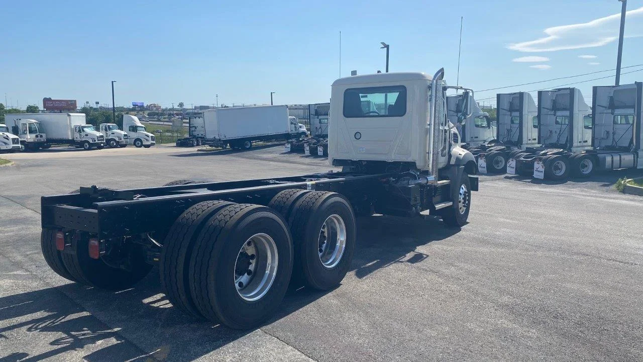 2026 Mack Granite in Austin, TX — photo 5