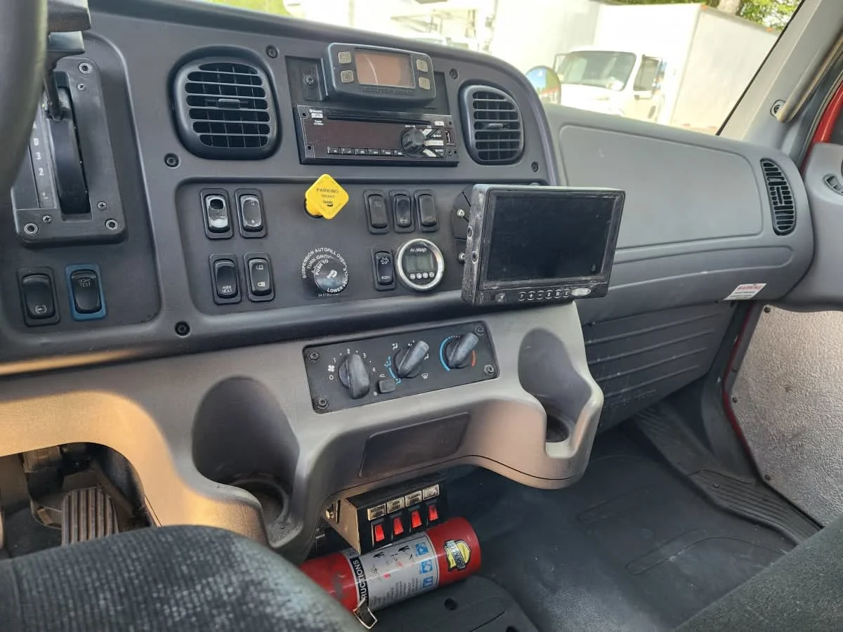 2019 Freightliner M2 106 in Greensboro, NC — photo 8