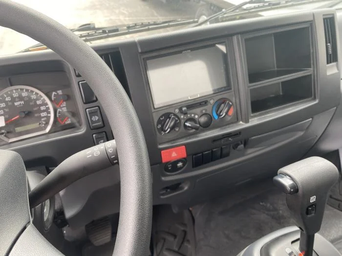 2026 Isuzu NRR — photo 10