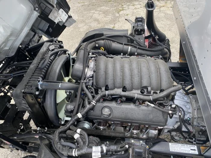 2026 Isuzu NRR — photo 11