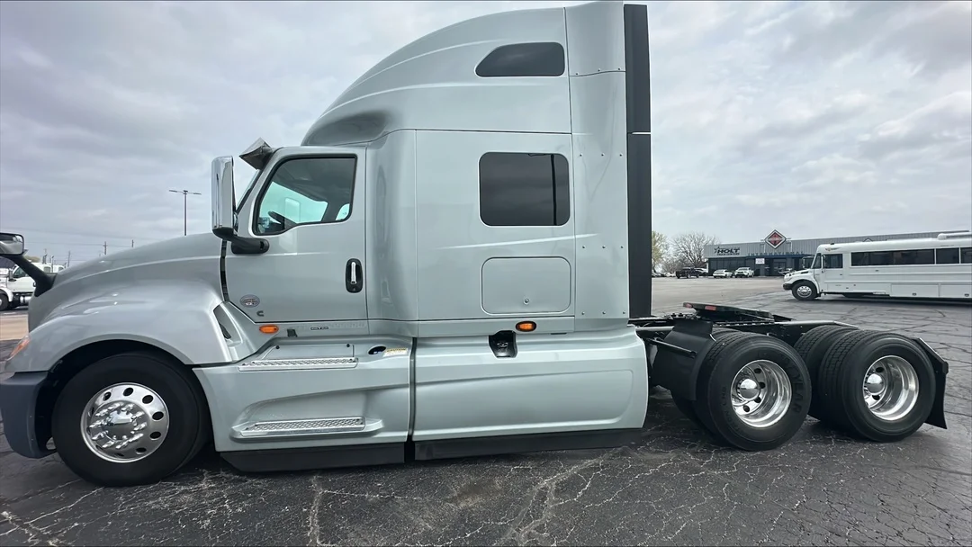 2023 International LT in Tulsa, OK