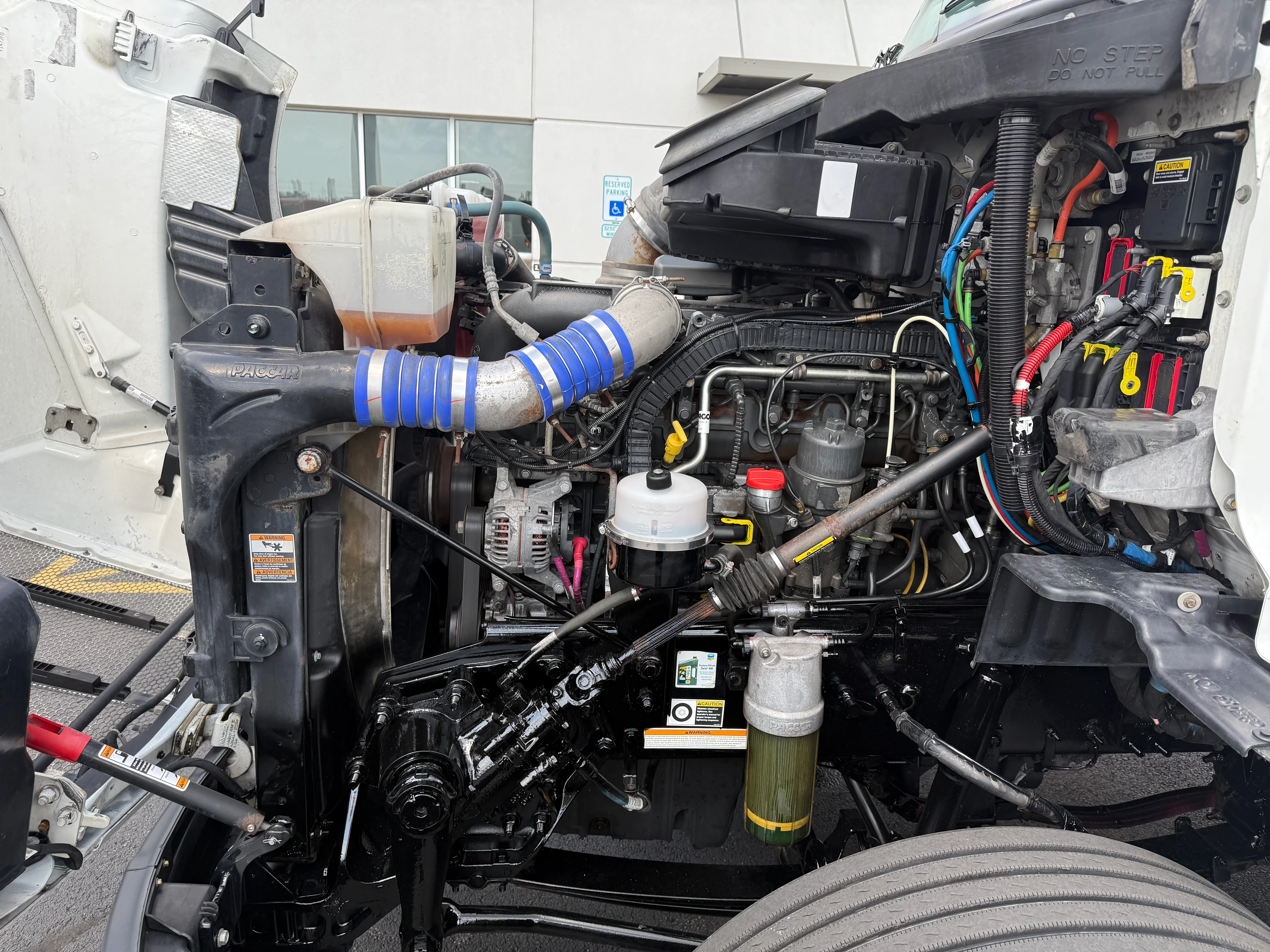 2021 Peterbilt 579 in Cincinnati, OH — photo 8