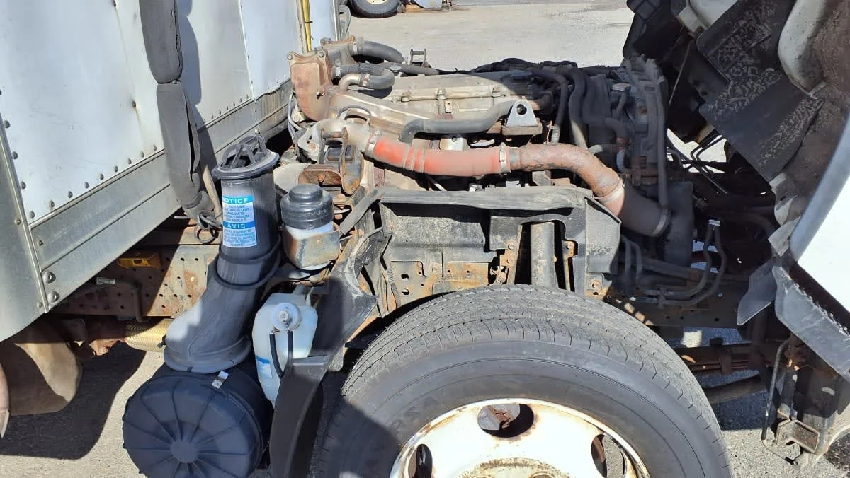 2019 Isuzu NRR in Salisbury, MA — photo 15