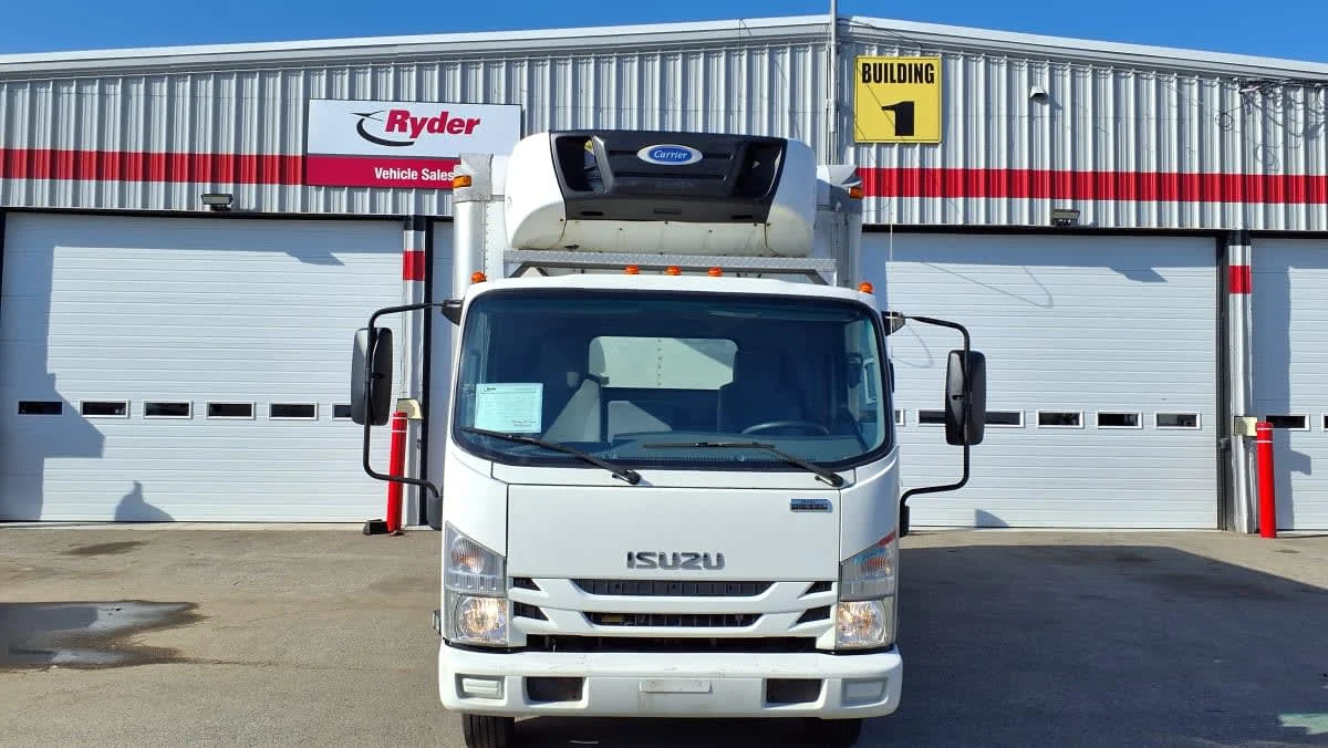 2019 Isuzu NRR in Salisbury, MA — photo 2