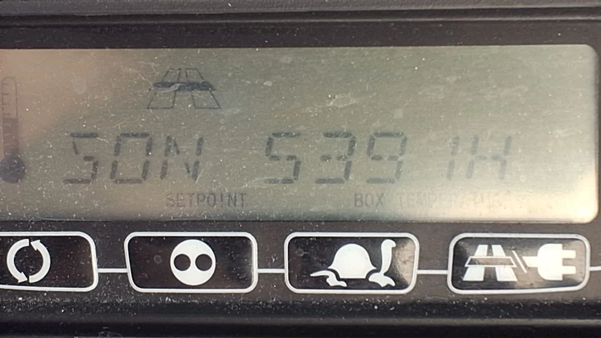 2019 Isuzu NRR in Salisbury, MA — photo 12
