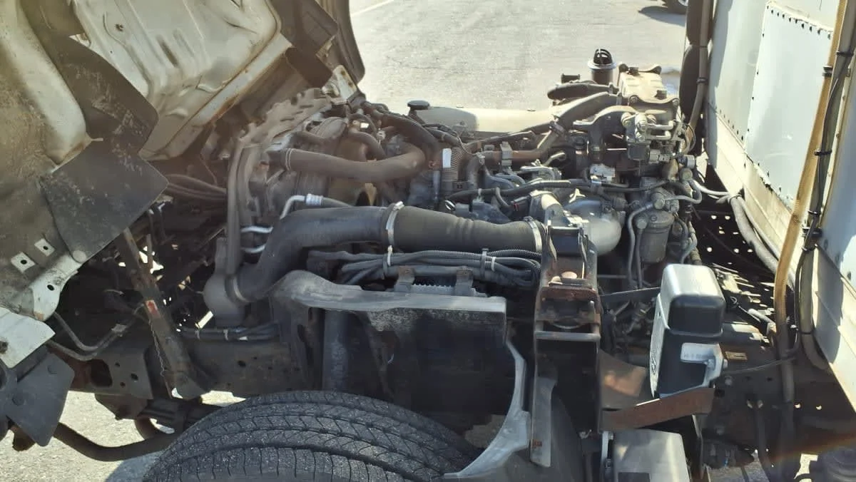 2019 Isuzu NRR in Salisbury, MA — photo 10