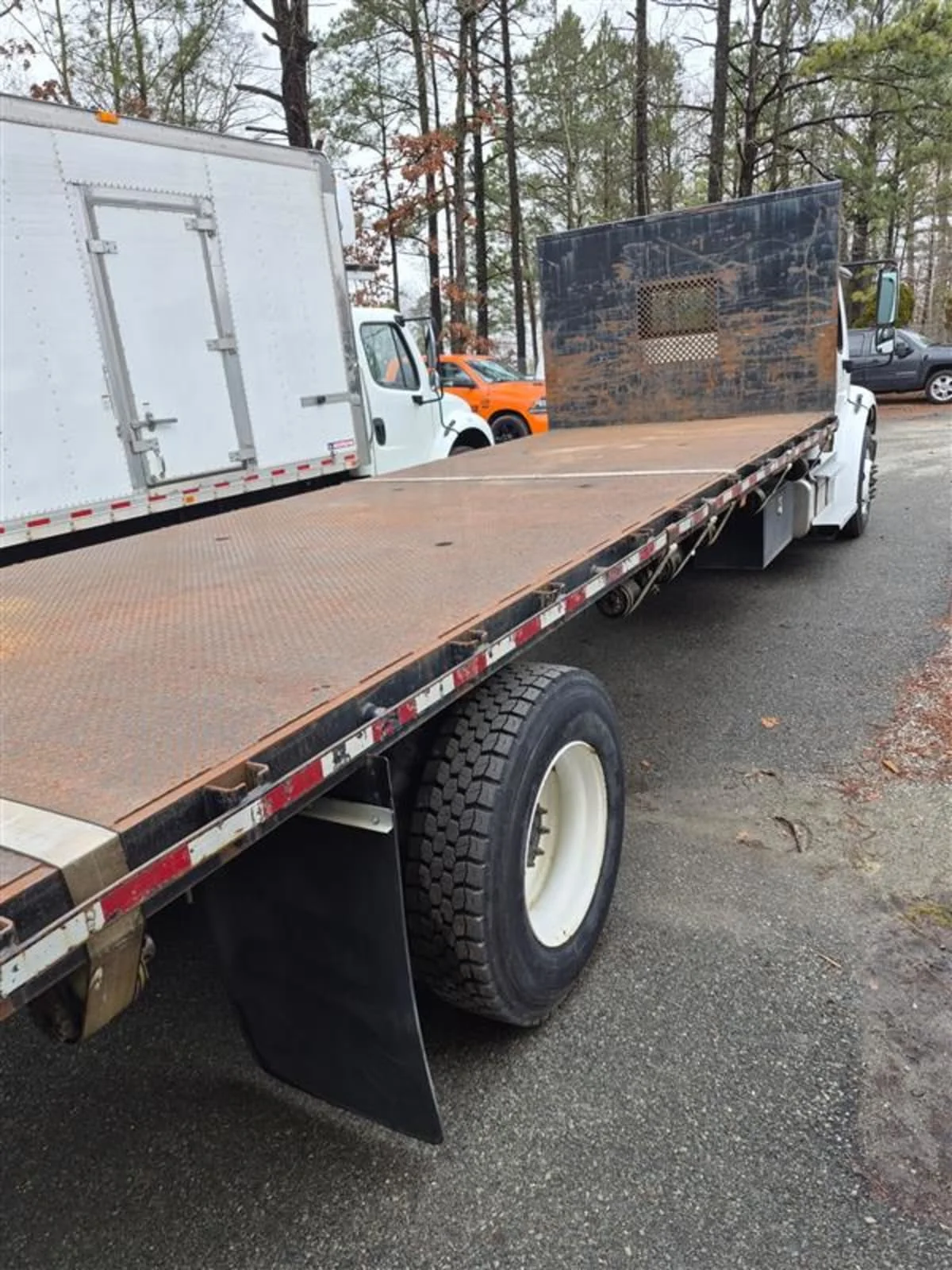 2017 Freightliner M2 106 in Ashland, VA — photo 4