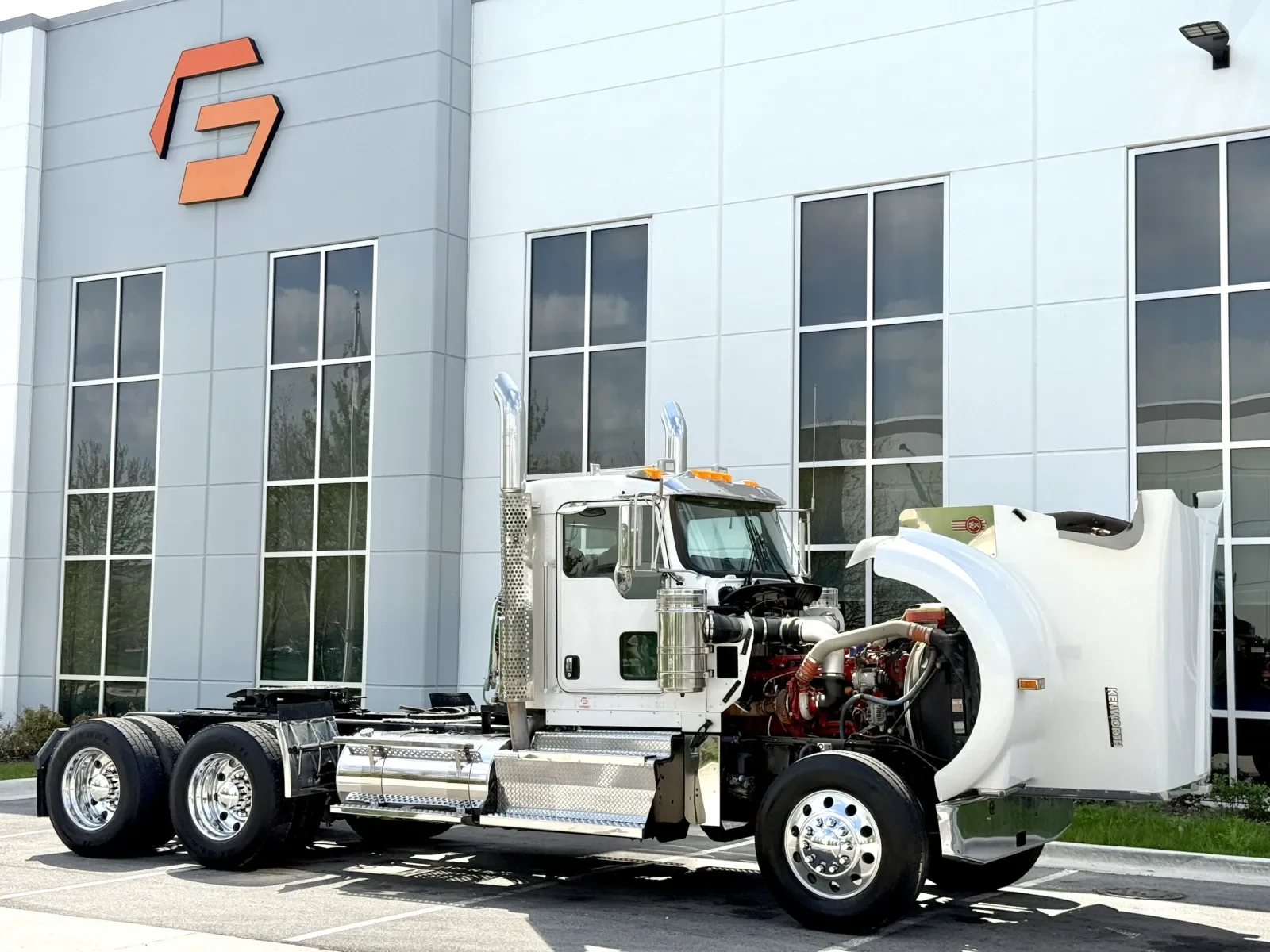 2015 Kenworth W900 - image 9