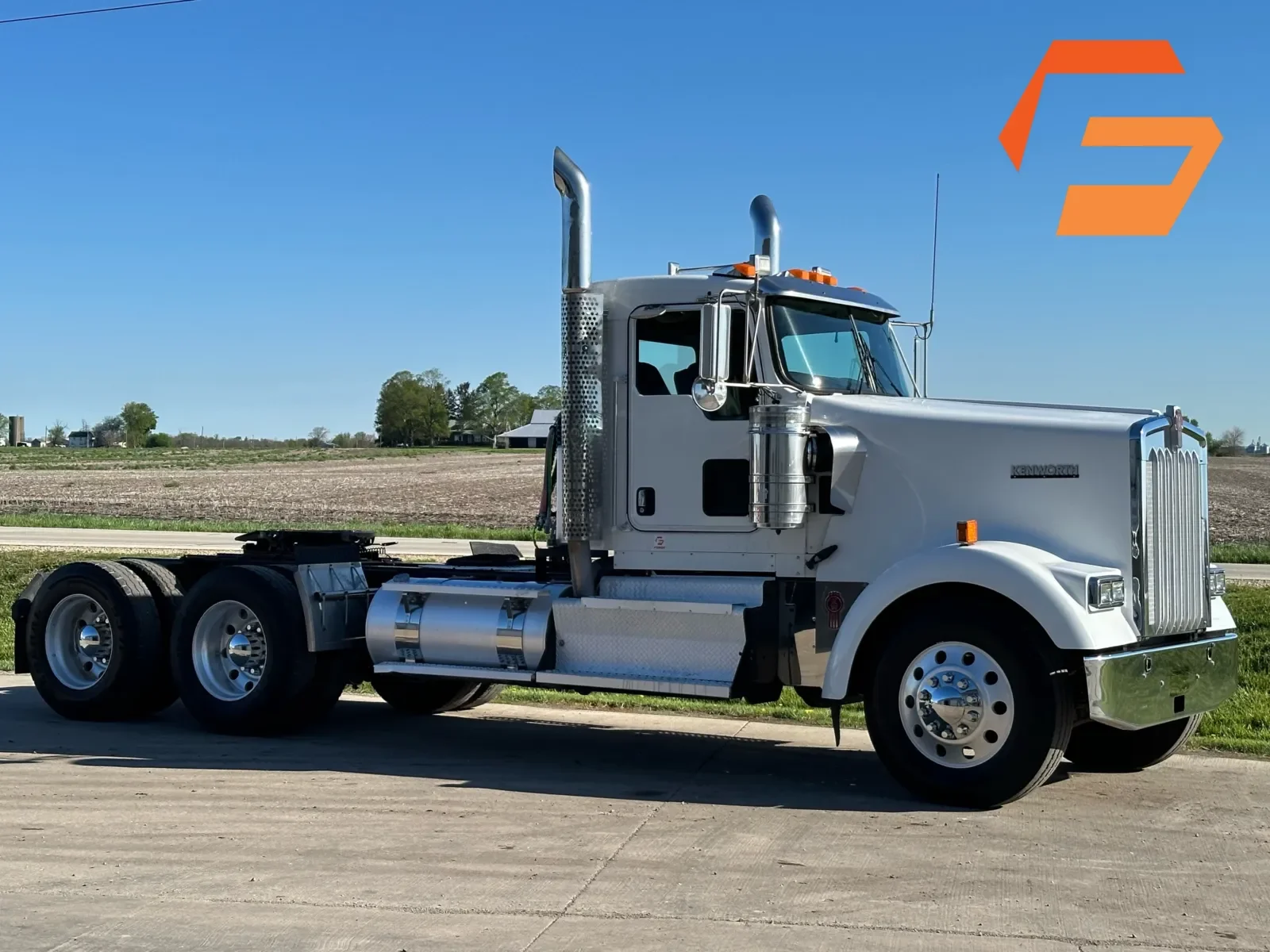 2015 Kenworth W900 in New Lenox, IL