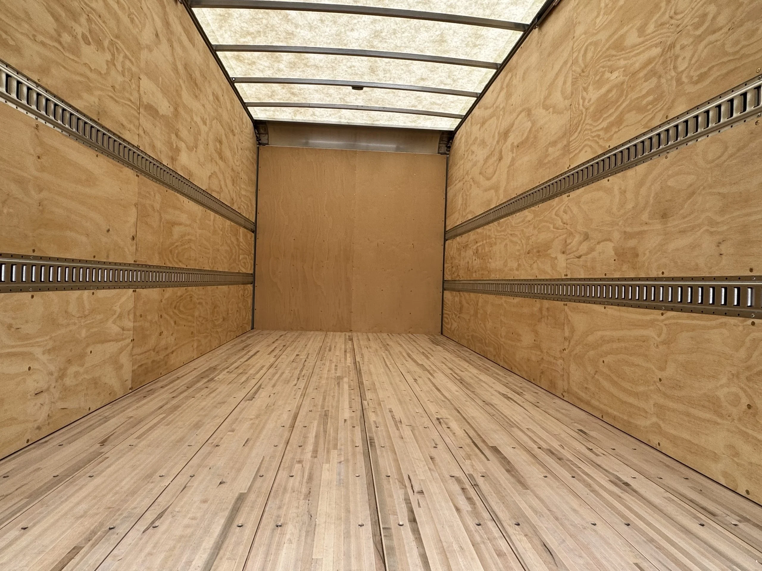 2026 Isuzu NPR - image 6