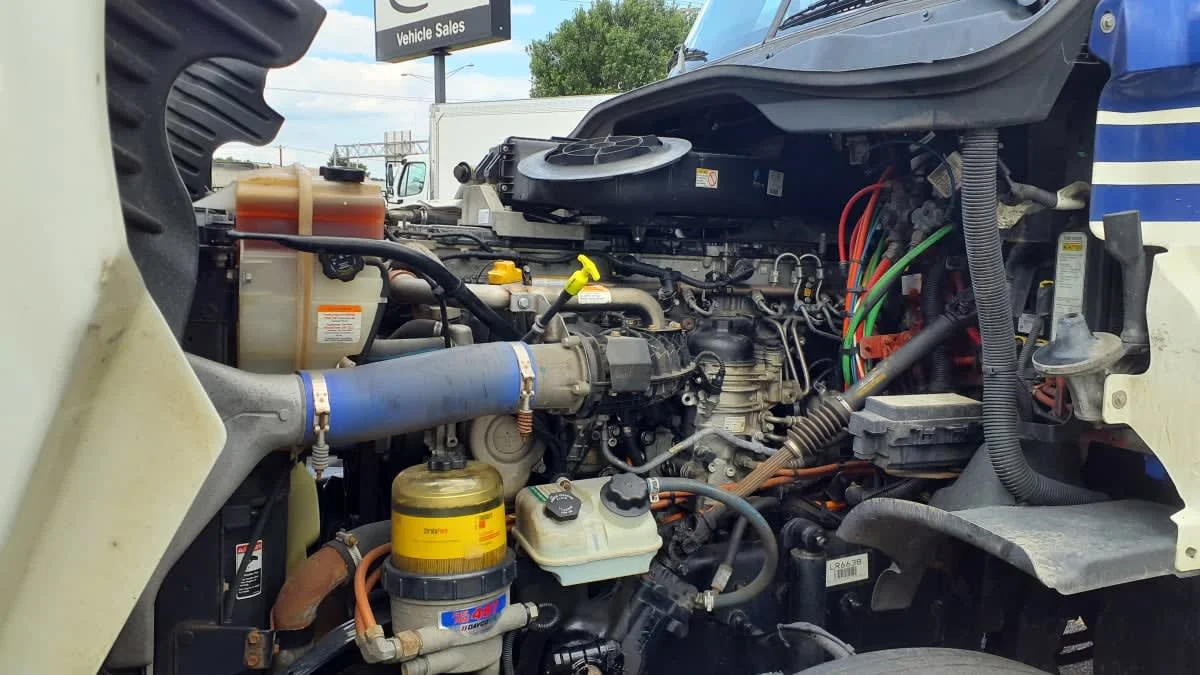 2020 Freightliner Cascadia in Bolingbrook, IL — photo 8