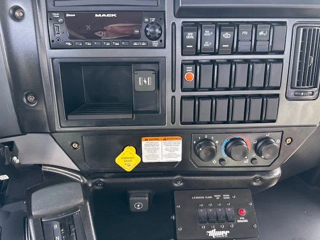 2025 Mack - image 17