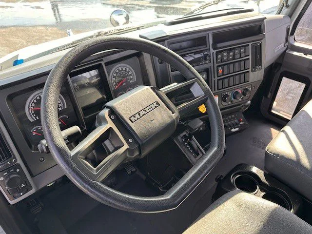 2025 Mack - image 16