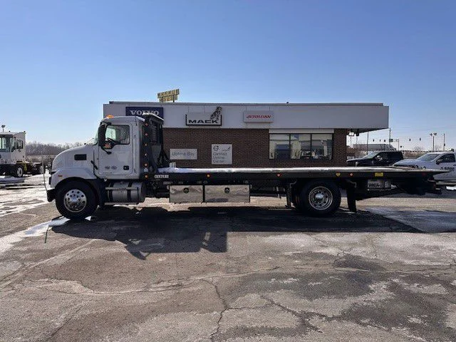2025 Mack - image 9
