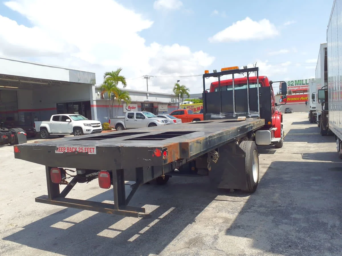 2019 Freightliner M2 106 - image 4