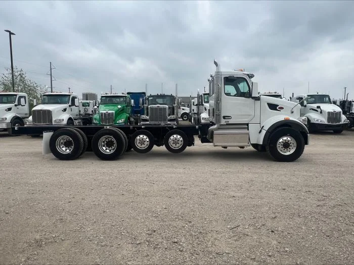 2025 Peterbilt 567 in Houston, TX — photo 7